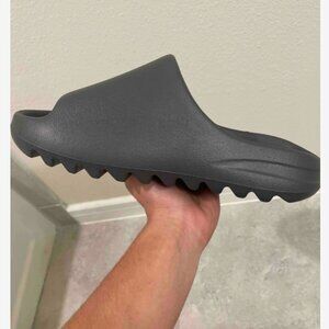 🔥 Yeezy Slide (With Box) | Brand New | All Colors & Sizes Available 🔥
